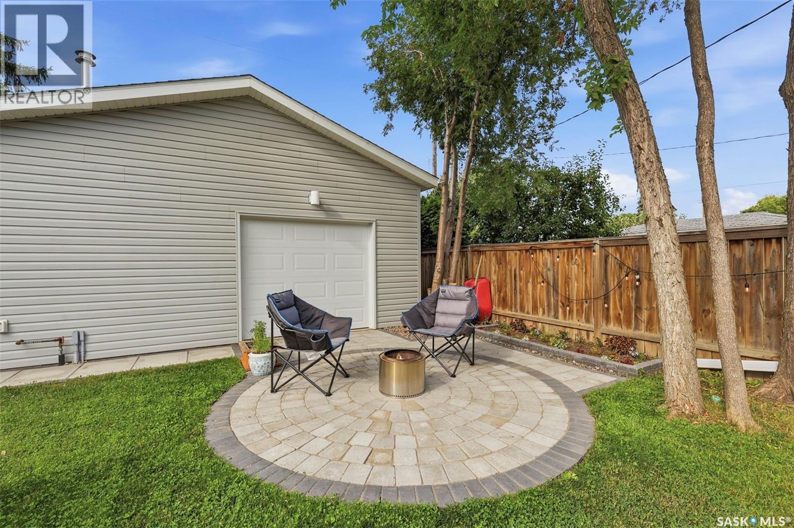 1023 2Nd Street E, Saskatoon, SK - Outdoor With Deck Patio Veranda
