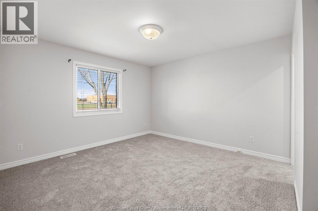 619 Rodfam, Windsor, ON - Indoor Photo Showing Other Room