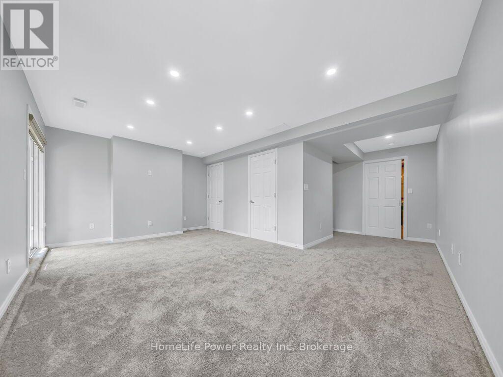 39 Reistview Street, Kitchener, ON - Indoor