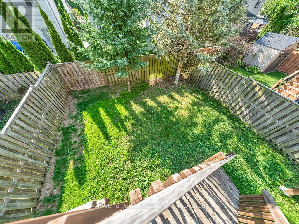 39 Reistview Street, Kitchener, ON - Outdoor