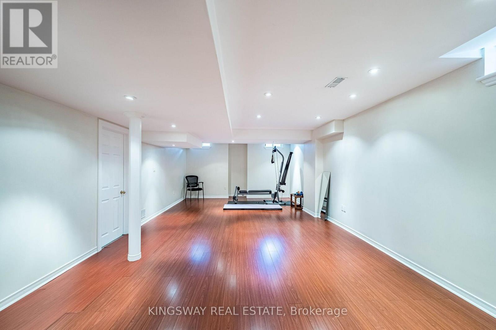 3598 Fountain Park Avenue, Mississauga, ON - Indoor Photo Showing Other Room