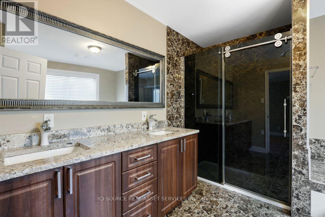 1371 Kilborn Avenue, Ottawa, ON - Indoor Photo Showing Bathroom