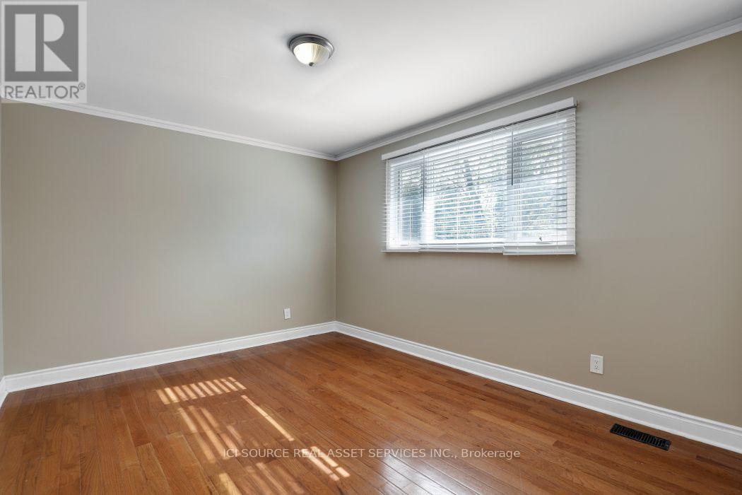 1371 Kilborn Avenue, Ottawa, ON - Indoor Photo Showing Other Room