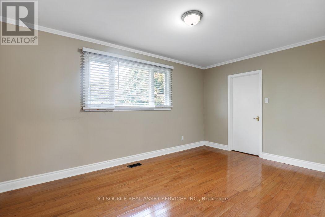 1371 Kilborn Avenue, Ottawa, ON - Indoor Photo Showing Other Room
