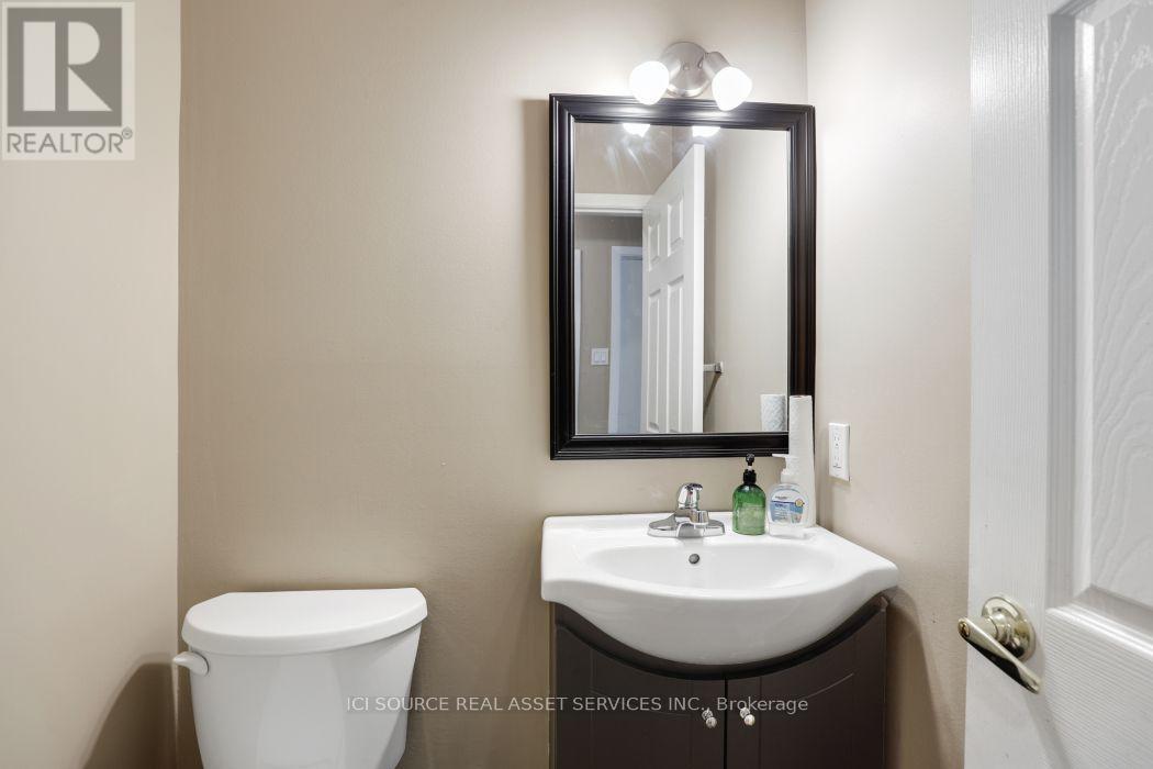 1371 Kilborn Avenue, Ottawa, ON - Indoor Photo Showing Bathroom