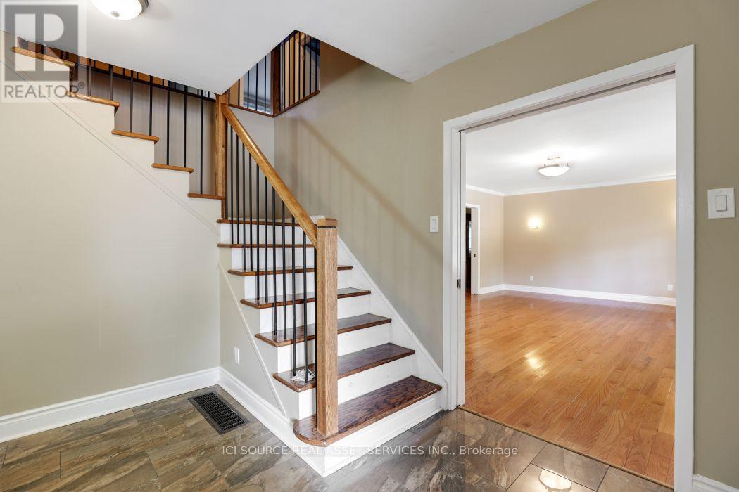 1371 Kilborn Avenue, Ottawa, ON - Indoor Photo Showing Other Room
