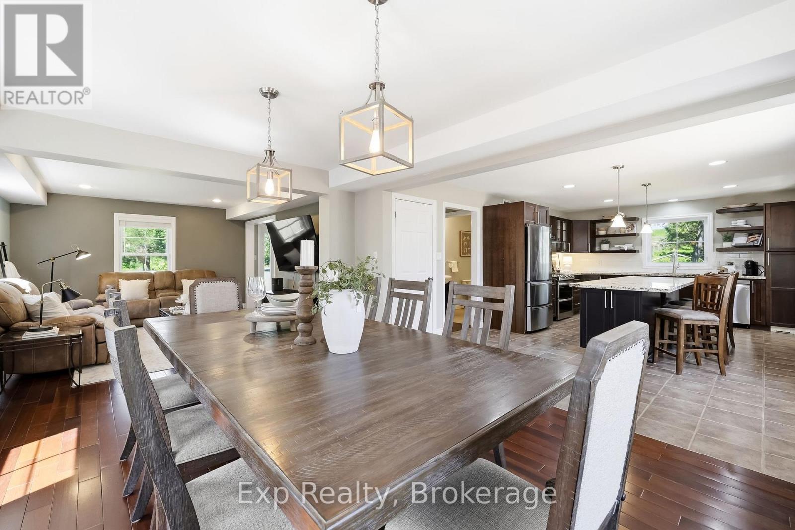 897 Dingman Road, Cramahe, ON - Indoor Photo Showing Dining Room