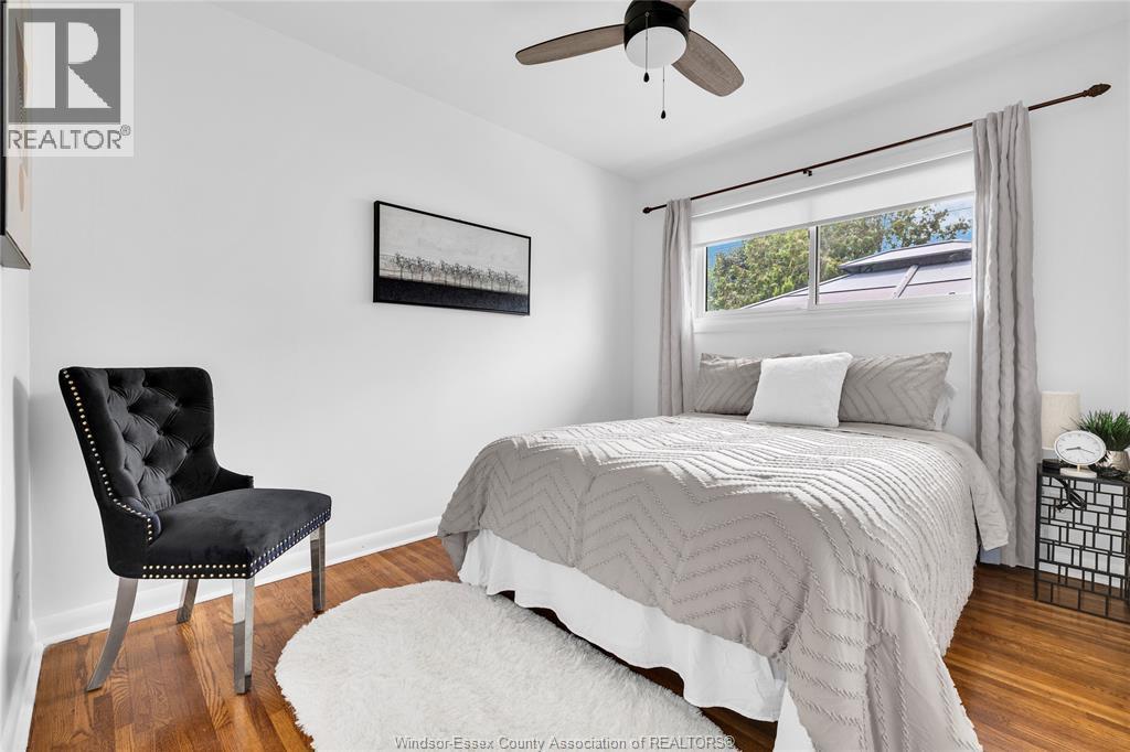 465 Christopher, Windsor, ON - Indoor Photo Showing Bedroom