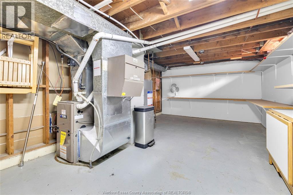 465 Christopher, Windsor, ON - Indoor Photo Showing Basement