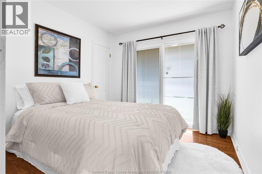 465 Christopher, Windsor, ON - Indoor Photo Showing Bedroom