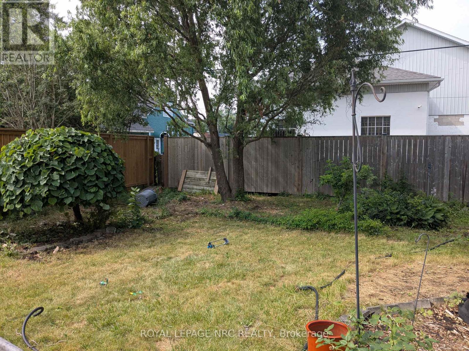 Shared Laundry - Upper - 187 Neff Street, Port Colborne (Main Street), ON - Outdoor