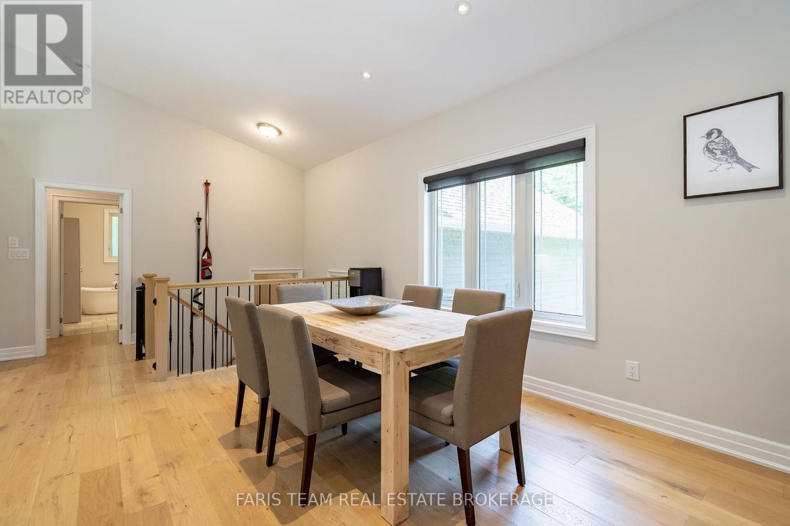 41 Tall Pines Drive, Tiny, ON - Indoor Photo Showing Dining Room