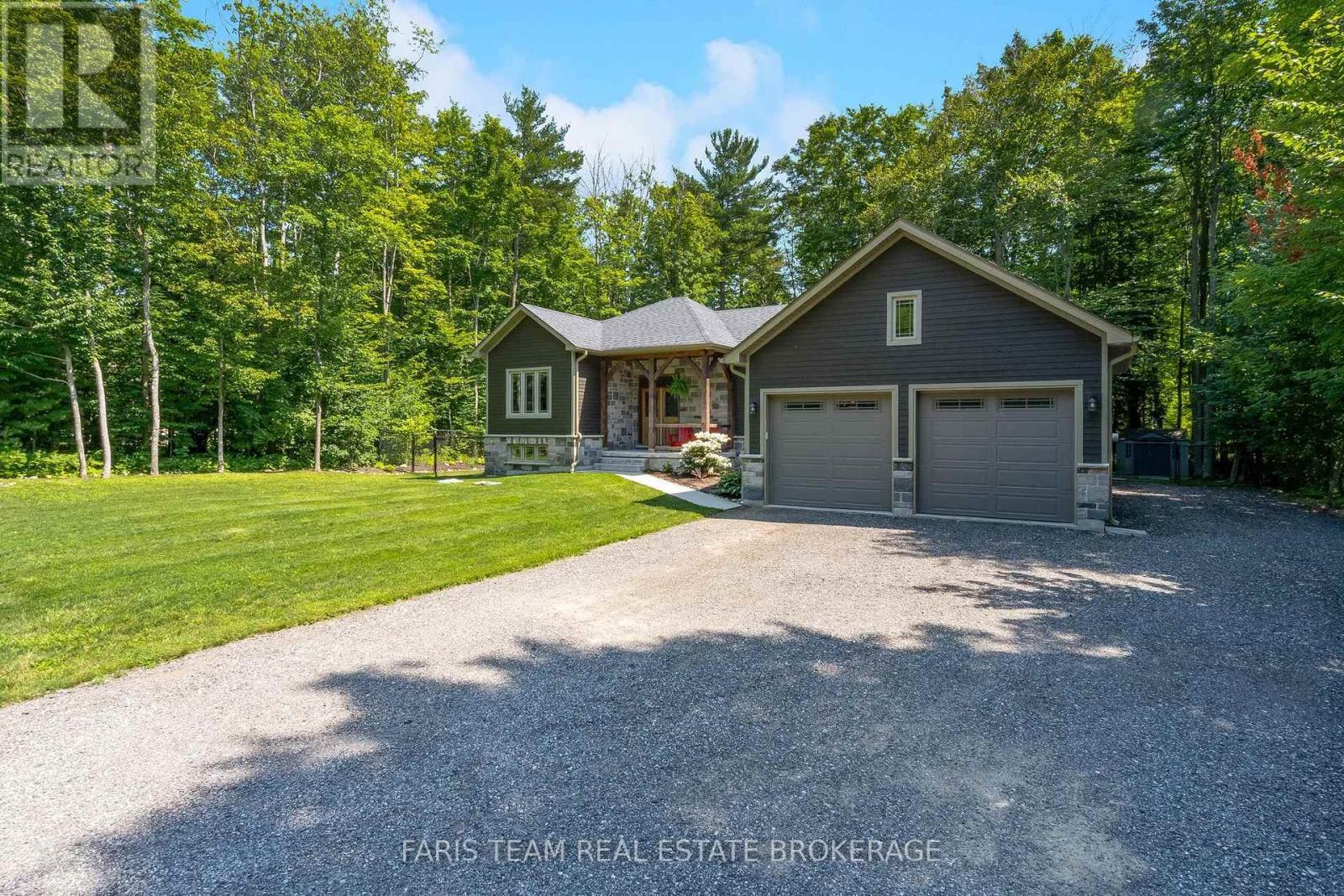 41 Tall Pines Drive, Tiny, ON - Outdoor