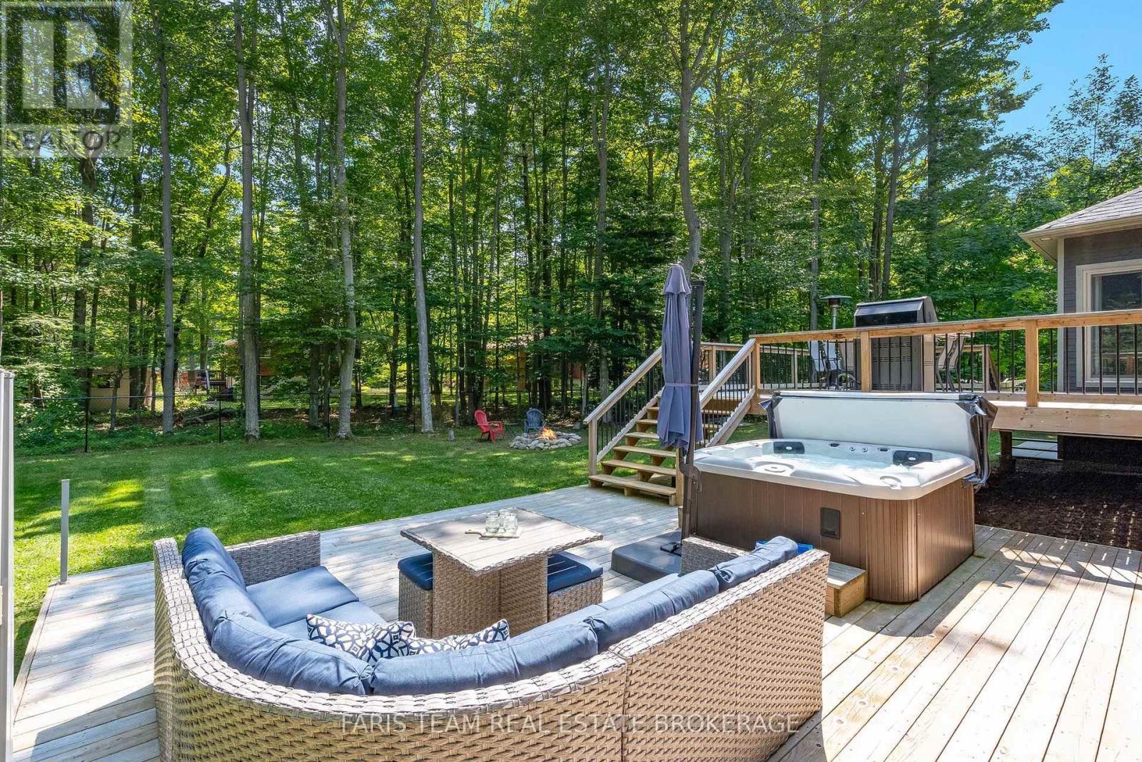 41 Tall Pines Drive, Tiny, ON - Outdoor With Deck Patio Veranda