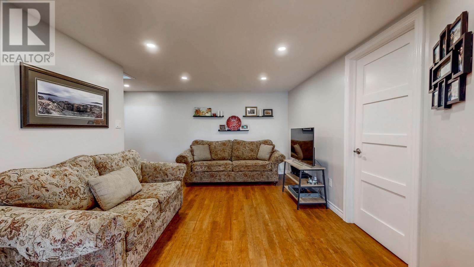 45 Motion Lane, Torbay, NL - Indoor
