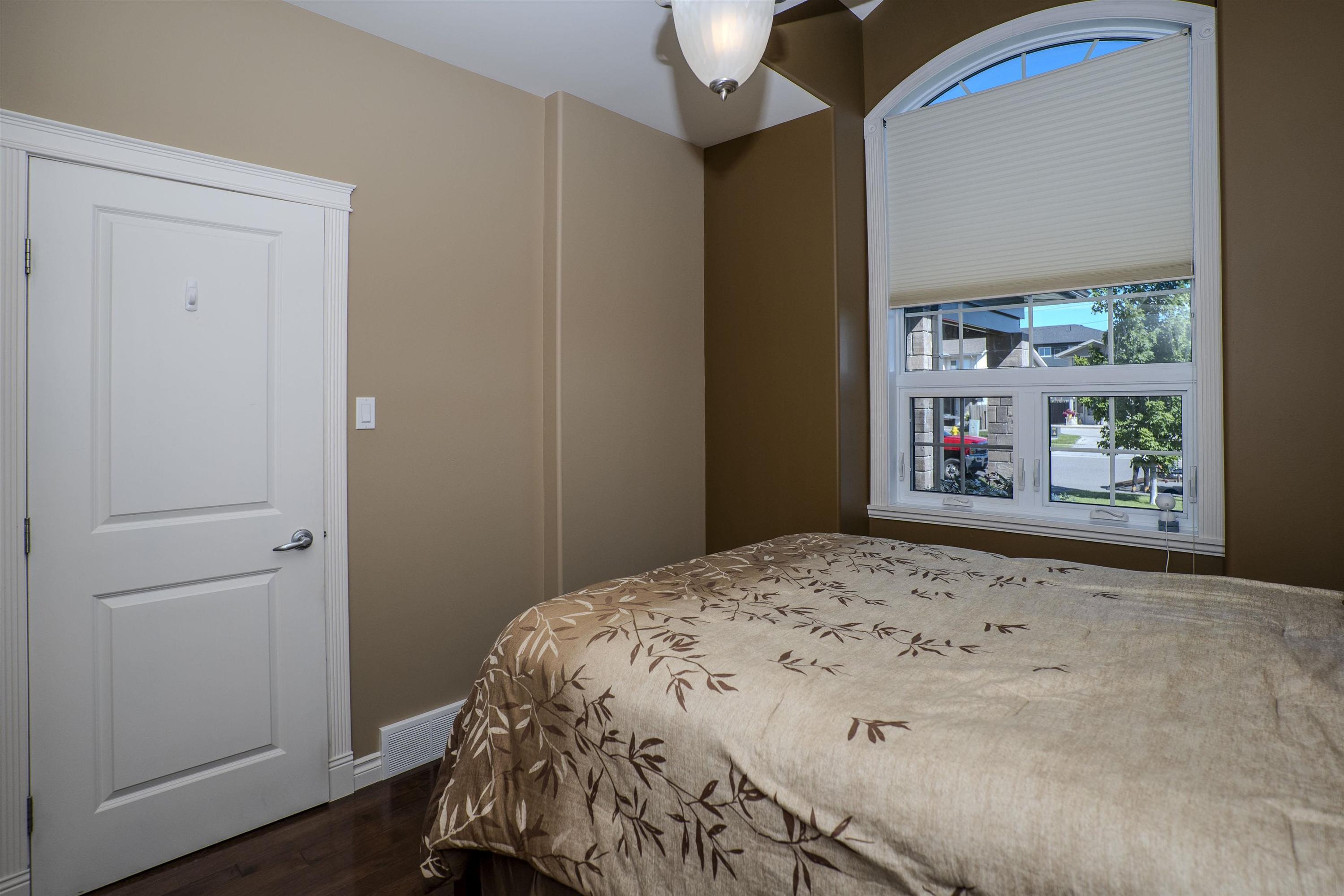706 Weiler Boulevard, Thunder Bay, ON - Indoor Photo Showing Bedroom