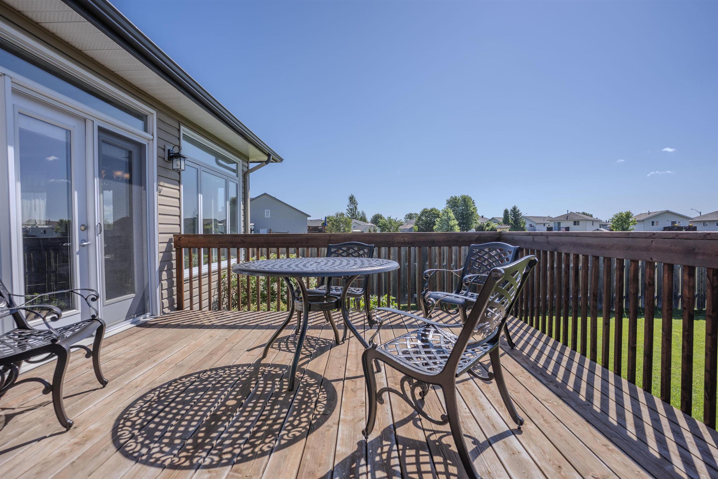 706 Weiler Boulevard, Thunder Bay, ON - Outdoor With Deck Patio Veranda With Exterior