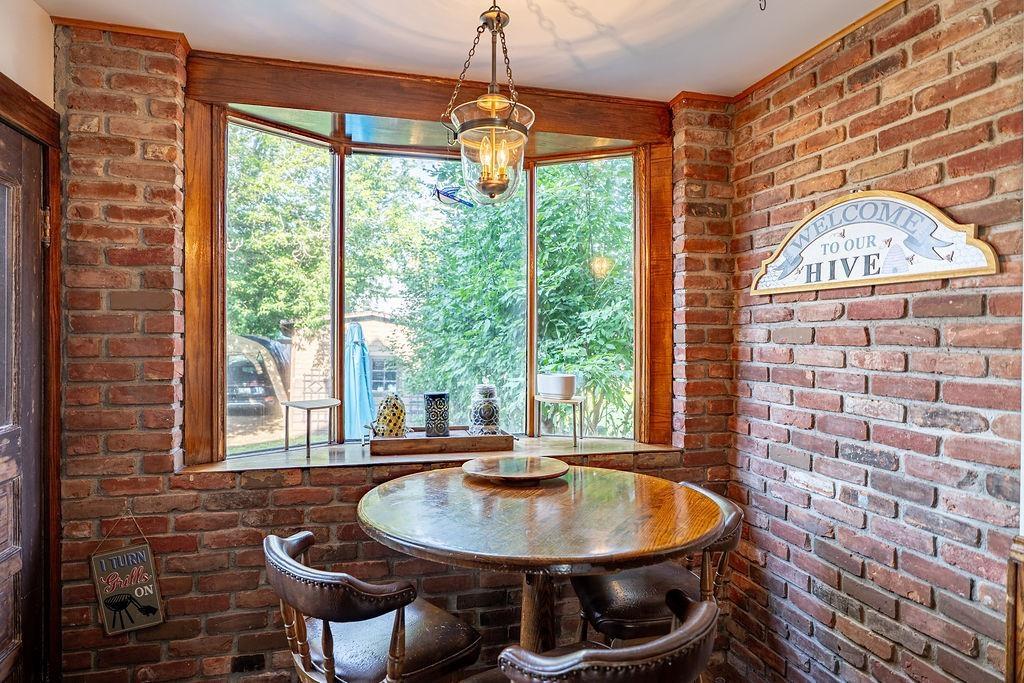 637 Catherine St., Thunder Bay, ON - Indoor