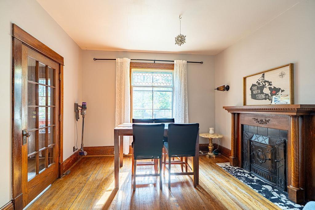 637 Catherine St., Thunder Bay, ON - Indoor With Fireplace