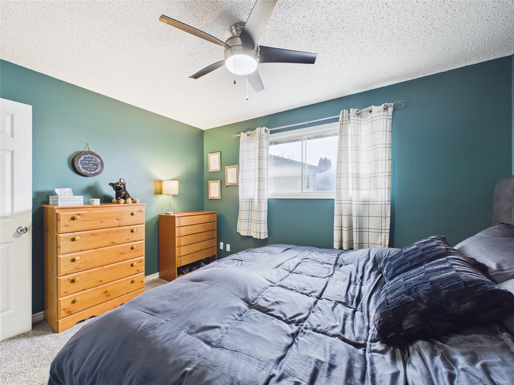 2320 5Th Street, Cranbrook, BC - Indoor Photo Showing Bedroom