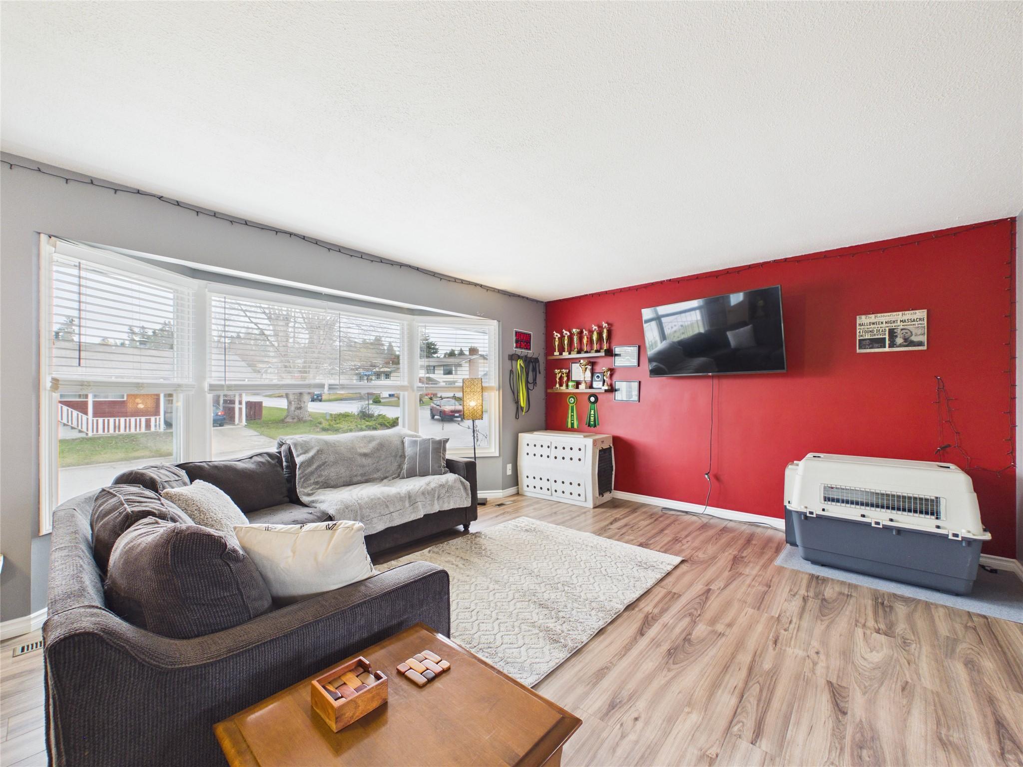2320 5Th Street, Cranbrook, BC - Indoor