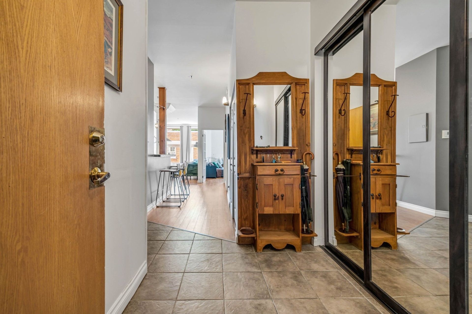 Mud Room - 205-267 Rue St-Paul, Québec (La Cité-Limoilou), QC
