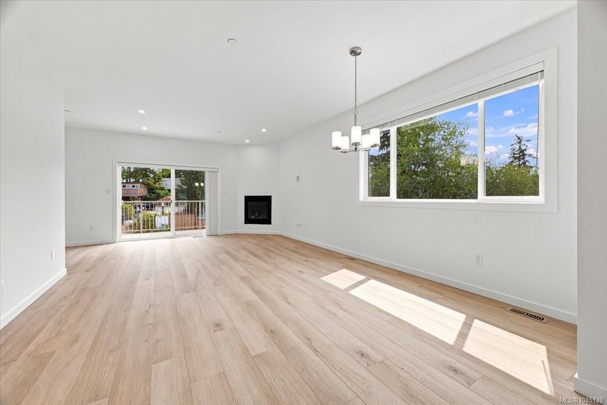 26 Leam Rd, Nanaimo, BC - Indoor Photo Showing Living Room
