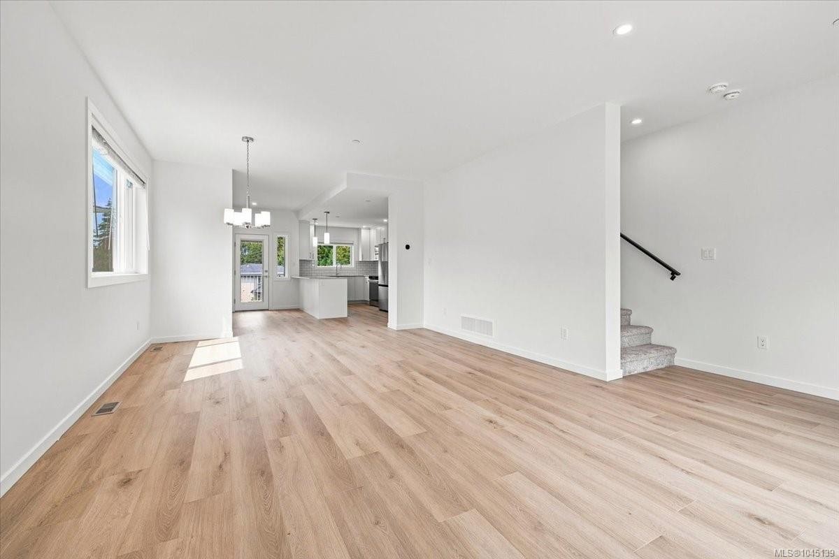 26 Leam Rd, Nanaimo, BC - Indoor