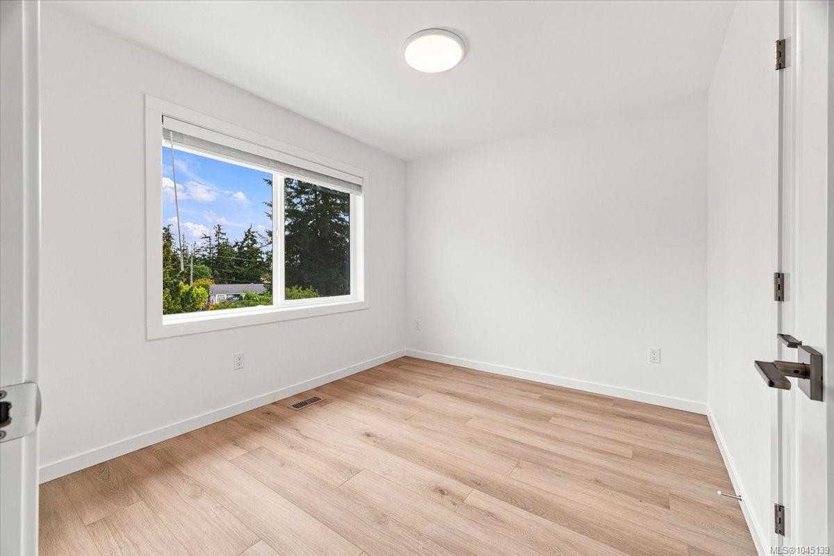 26 Leam Rd, Nanaimo, BC - Indoor Photo Showing Other Room