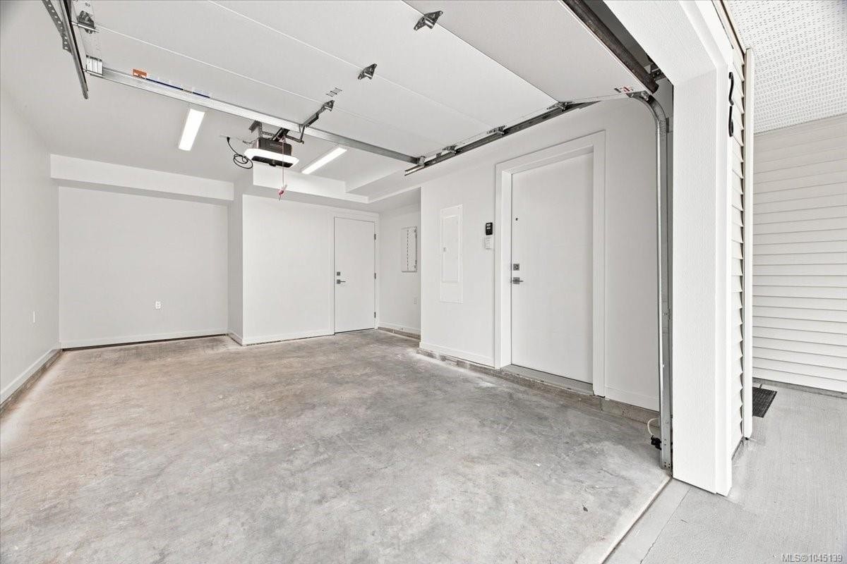 26 Leam Rd, Nanaimo, BC - Indoor