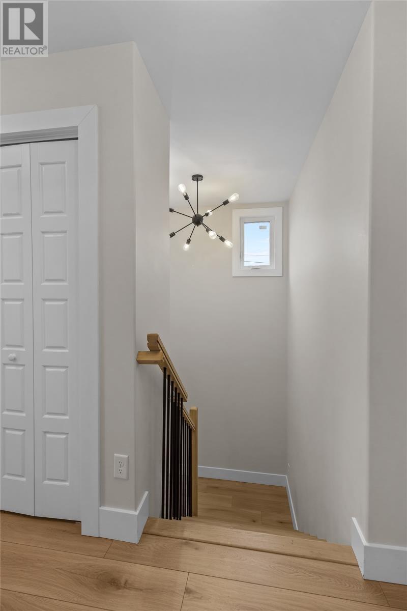 21 Devaughn Street, Paradise, NL - Indoor Photo Showing Other Room