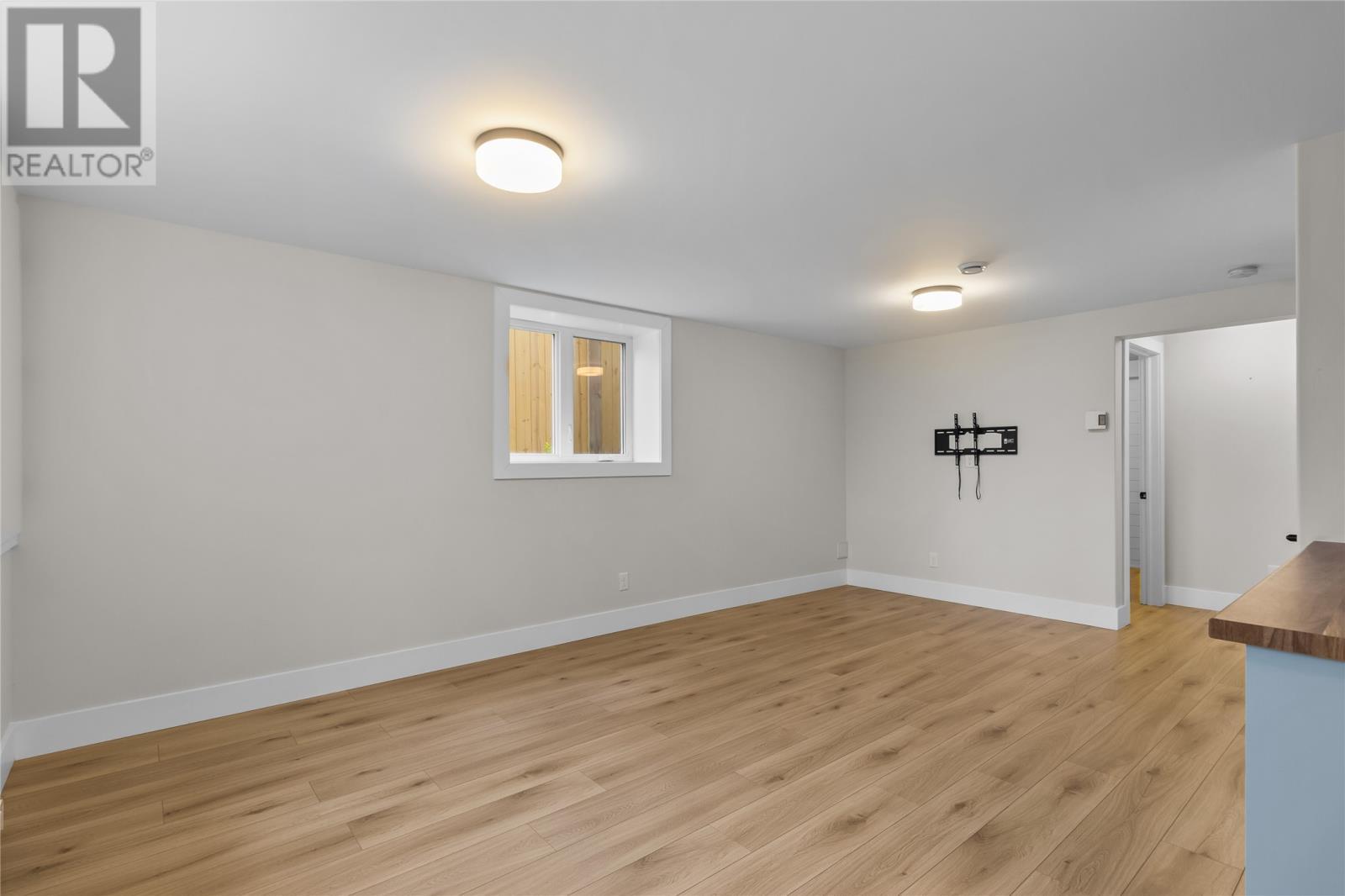 21 Devaughn Street, Paradise, NL - Indoor Photo Showing Other Room