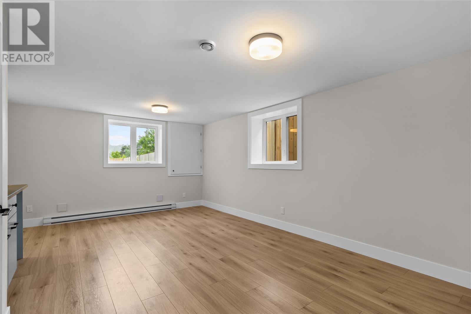 21 Devaughn Street, Paradise, NL - Indoor Photo Showing Other Room