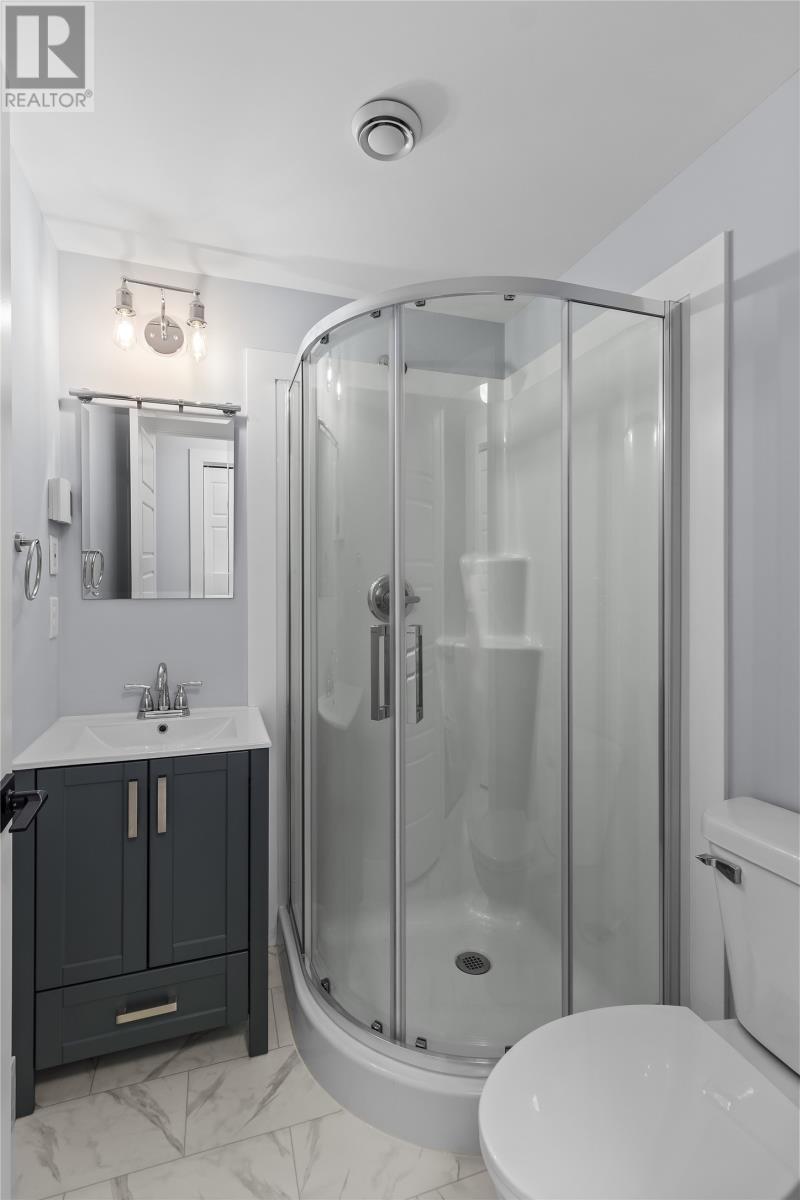 21 Devaughn Street, Paradise, NL - Indoor Photo Showing Bathroom