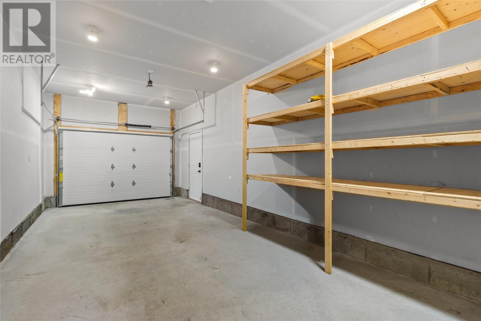 21 Devaughn Street, Paradise, NL - Indoor Photo Showing Garage