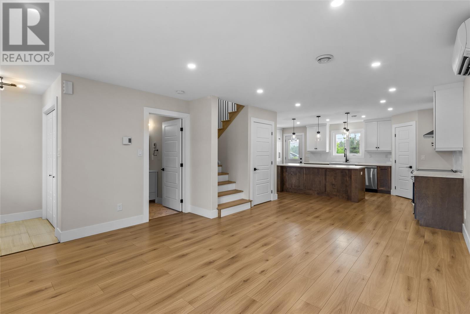 21 Devaughn Street, Paradise, NL - Indoor Photo Showing Kitchen