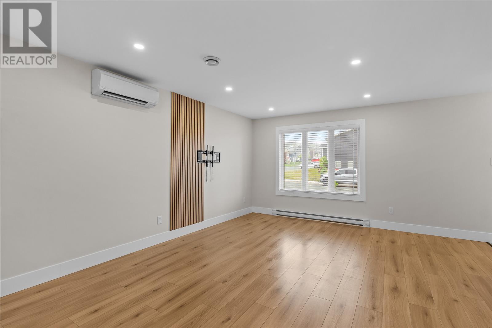 21 Devaughn Street, Paradise, NL - Indoor Photo Showing Other Room