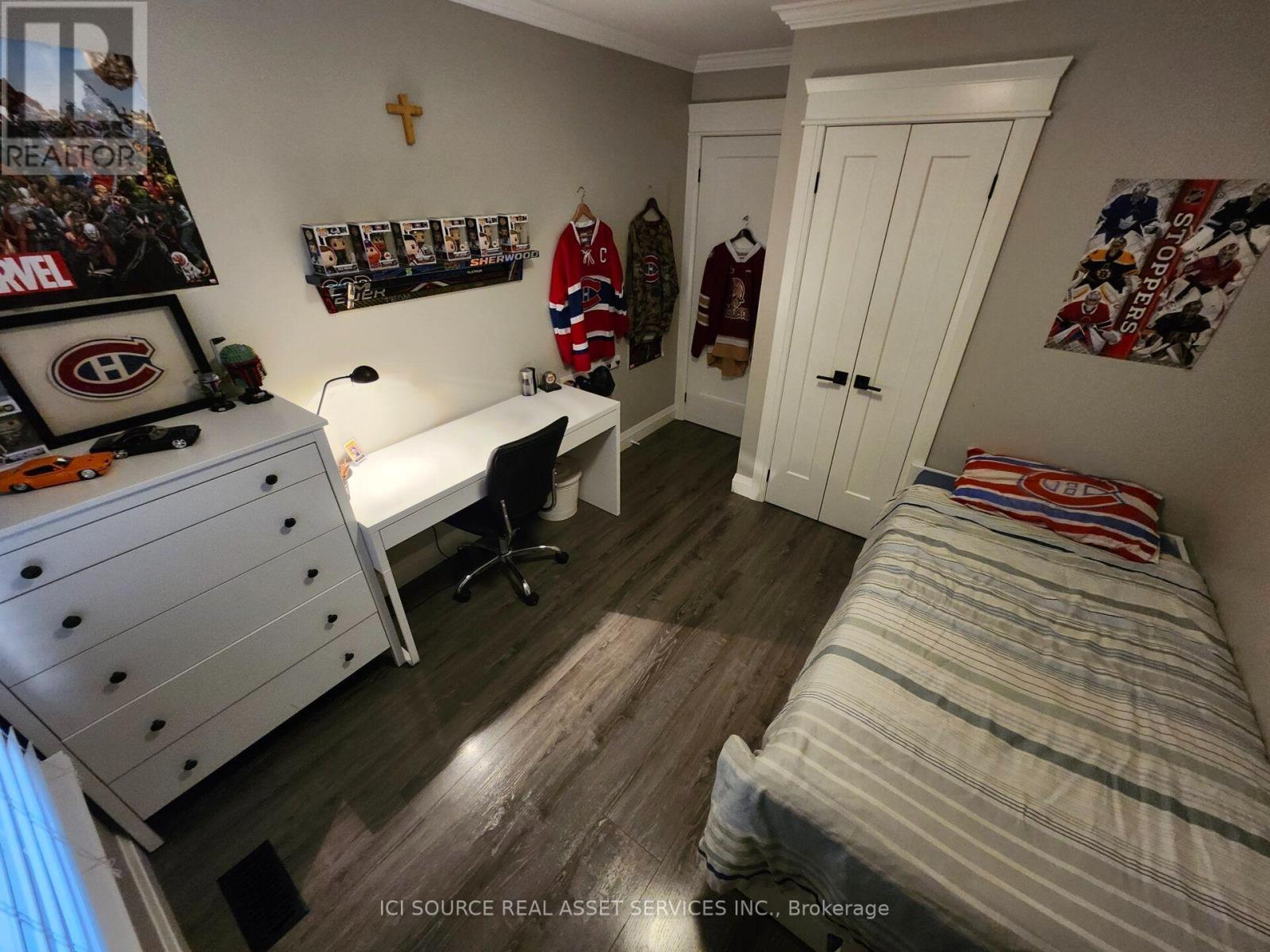699 Castleguard Crescent, Burlington, ON - Indoor Photo Showing Other Room