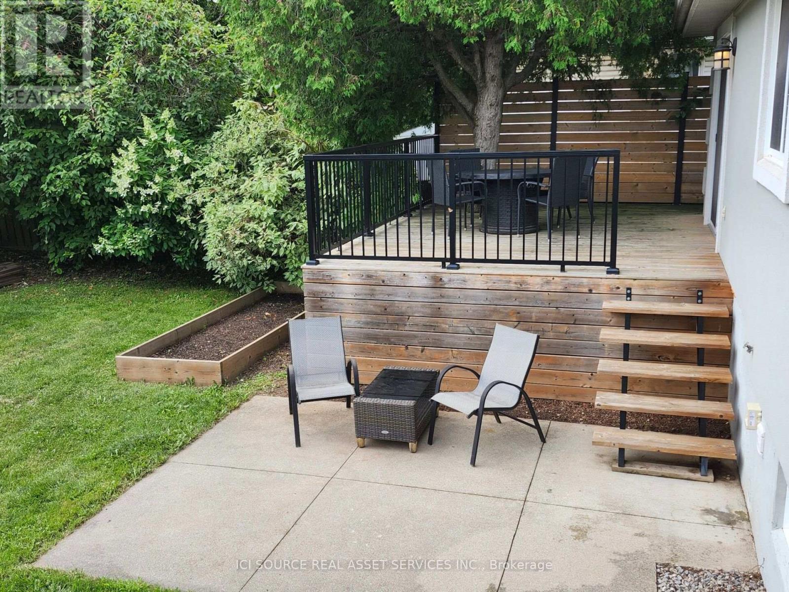 699 Castleguard Crescent, Burlington, ON - Outdoor With Deck Patio Veranda With Exterior