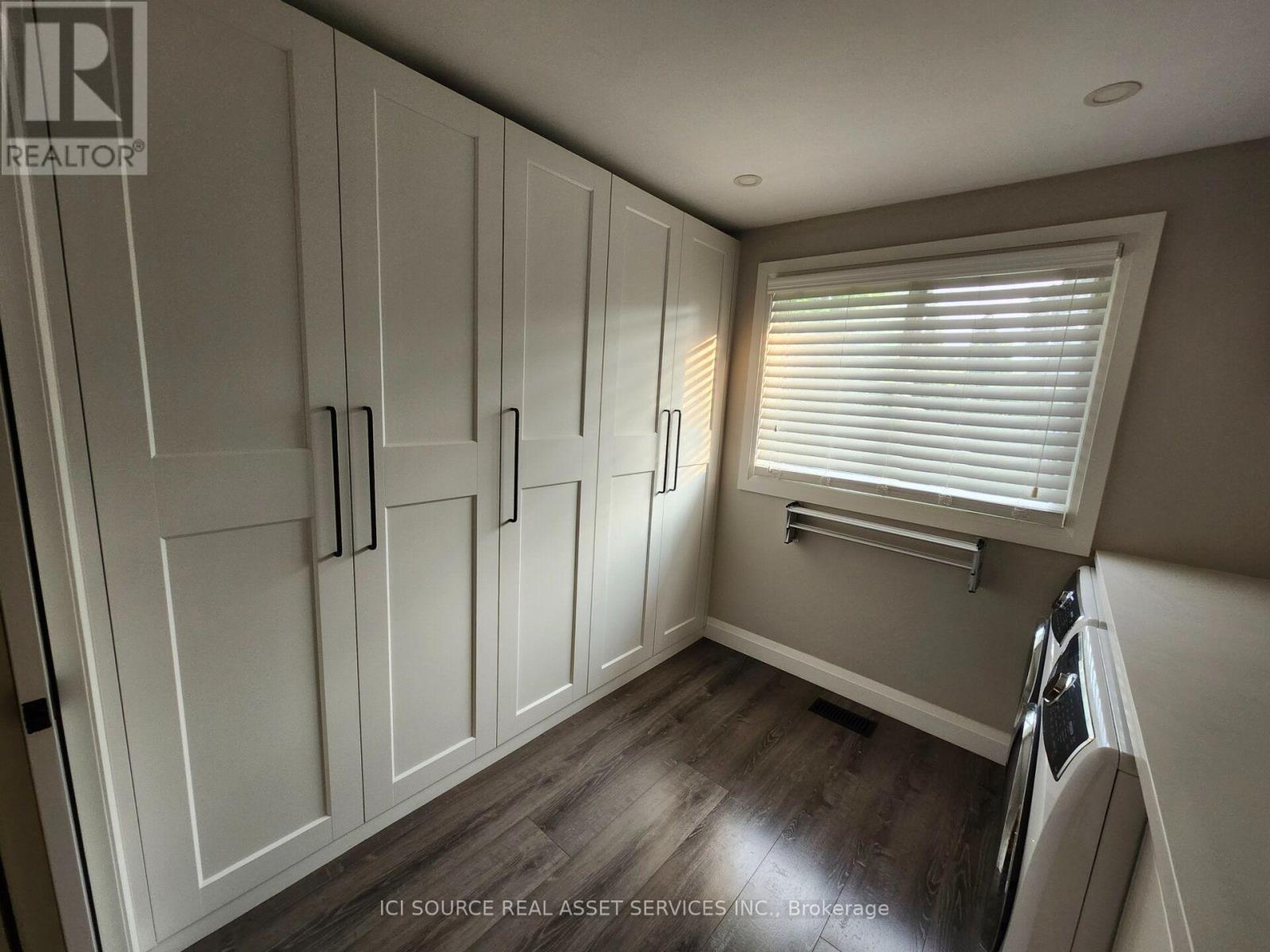 699 Castleguard Crescent, Burlington, ON - Indoor Photo Showing Other Room