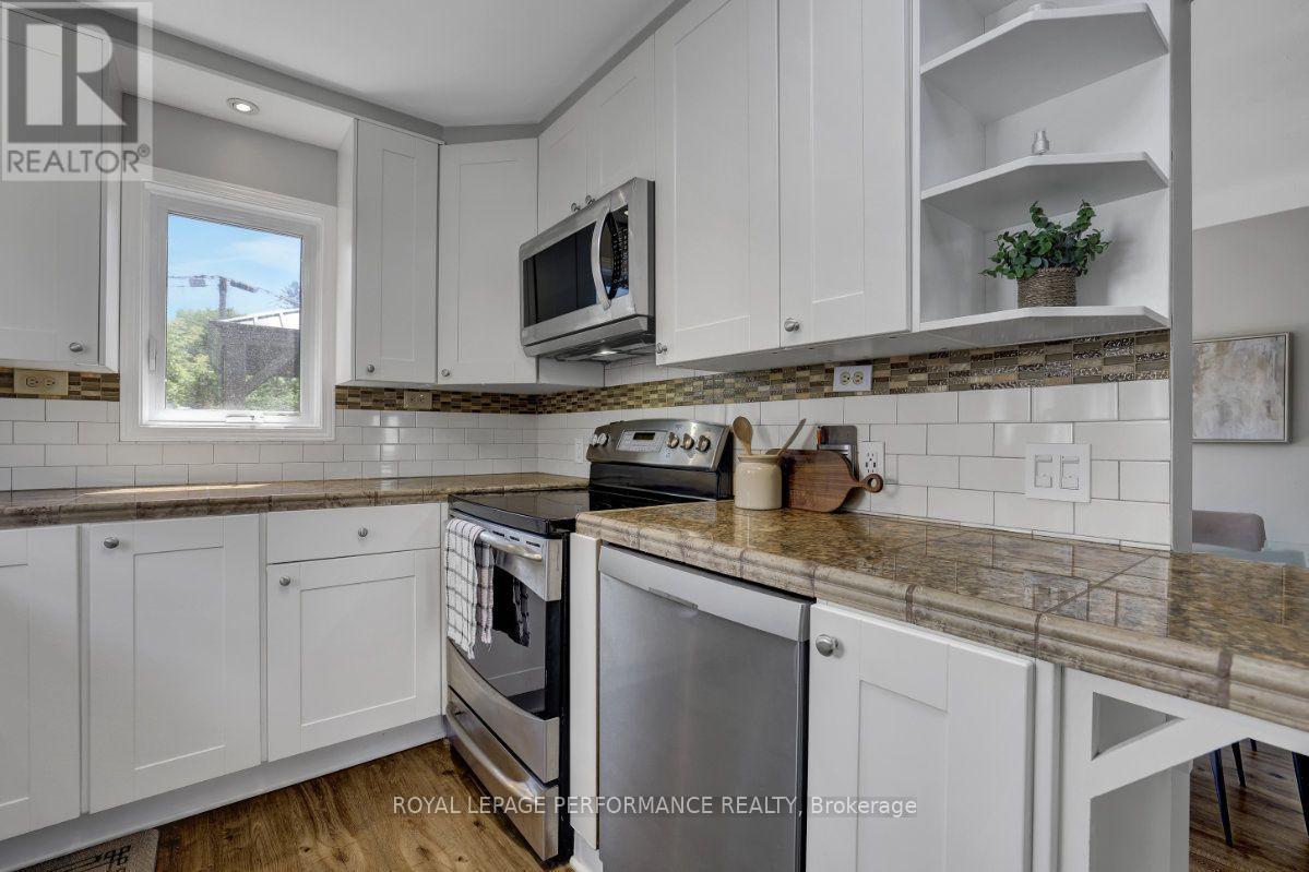 12 Prince Albert Street, Ottawa, ON - Indoor Photo Showing Kitchen