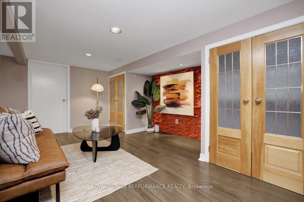 12 Prince Albert Street, Ottawa, ON - Indoor