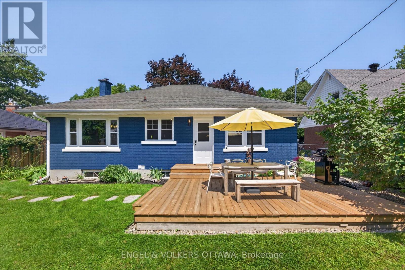 134 Rachael Avenue, Ottawa, ON - Outdoor With Deck Patio Veranda