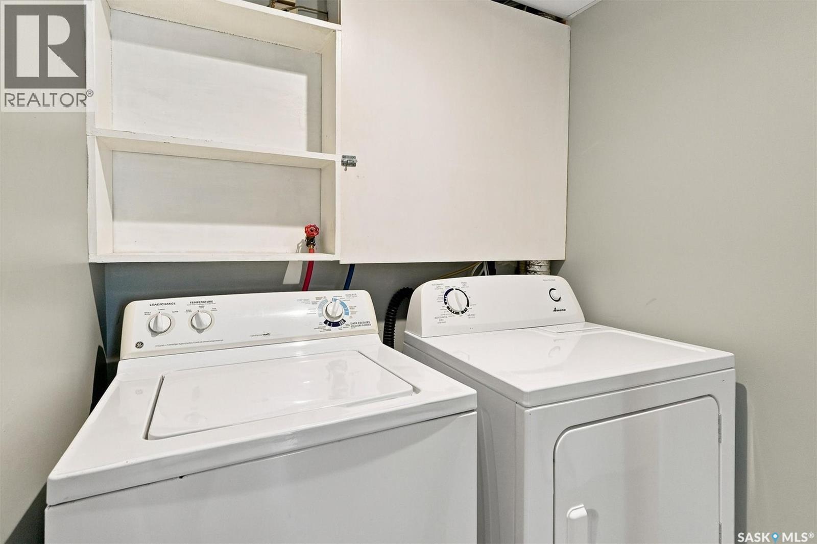 1315 Wilson Crescent, Saskatoon, SK - Indoor Photo Showing Laundry Room