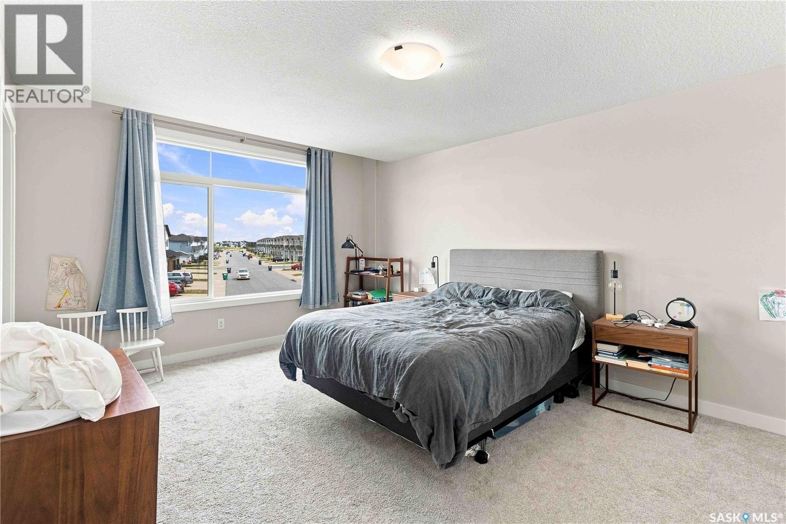 422 Myles Heidt Manor, Saskatoon, SK - Indoor Photo Showing Bedroom