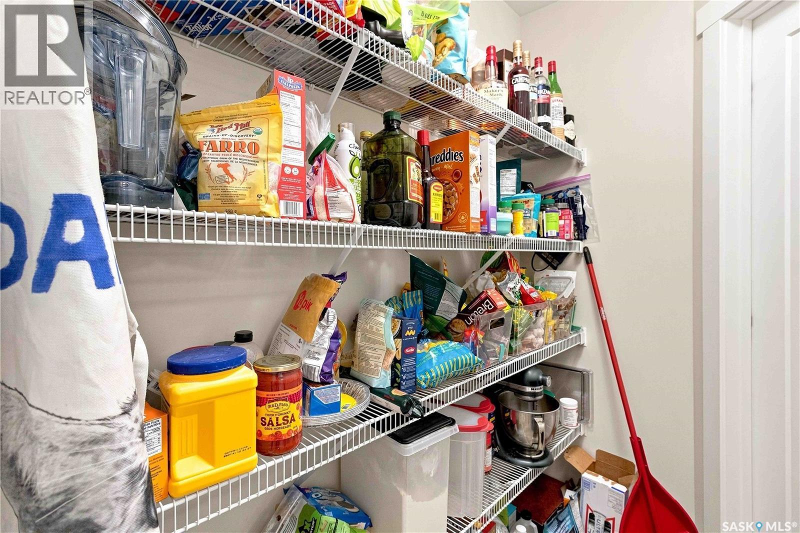 422 Myles Heidt Manor, Saskatoon, SK - Indoor With Storage