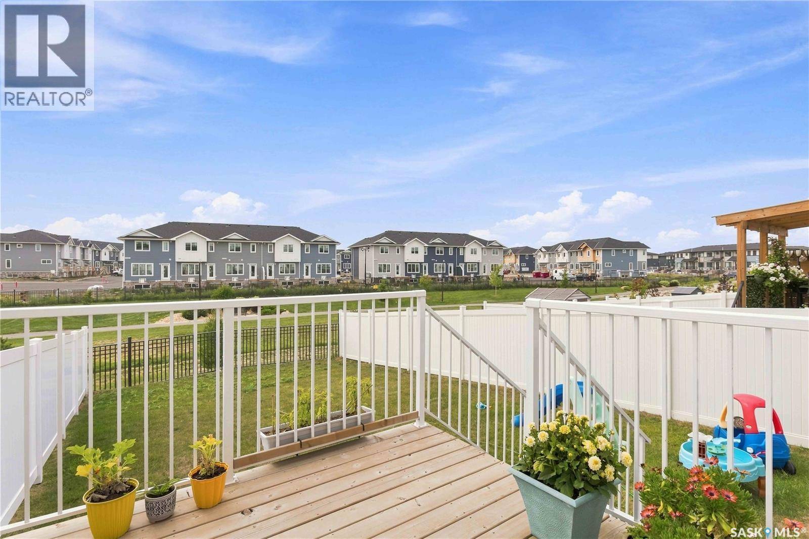 422 Myles Heidt Manor, Saskatoon, SK - Outdoor With Deck Patio Veranda