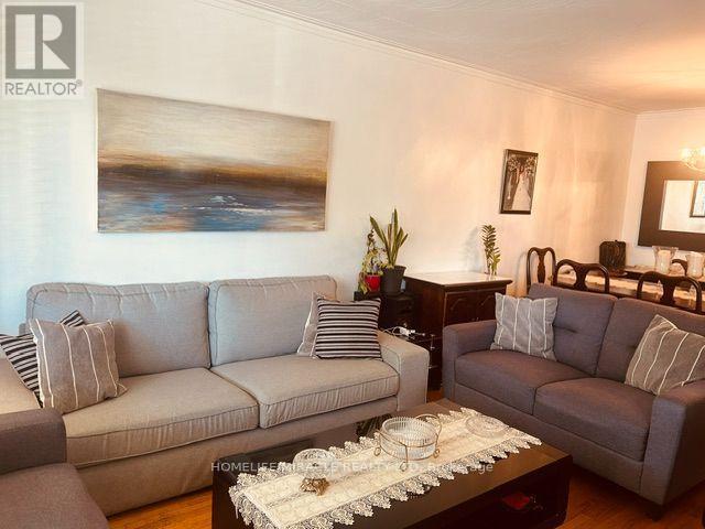 58 Telco Crescent, Toronto, ON - Indoor Photo Showing Living Room