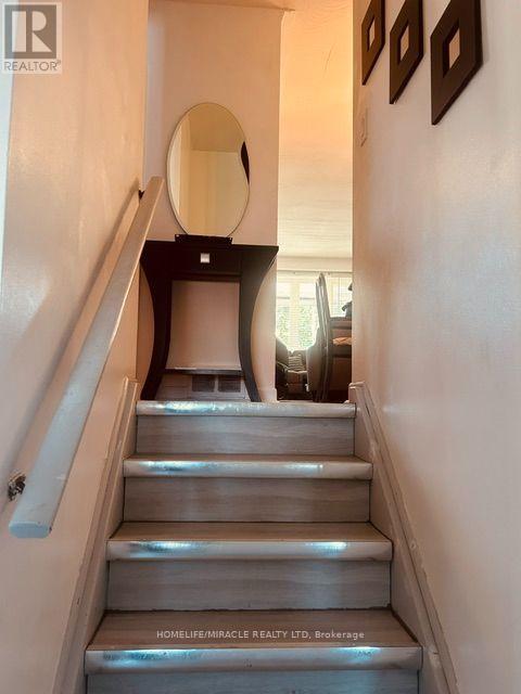58 Telco Crescent, Toronto, ON - Indoor Photo Showing Other Room