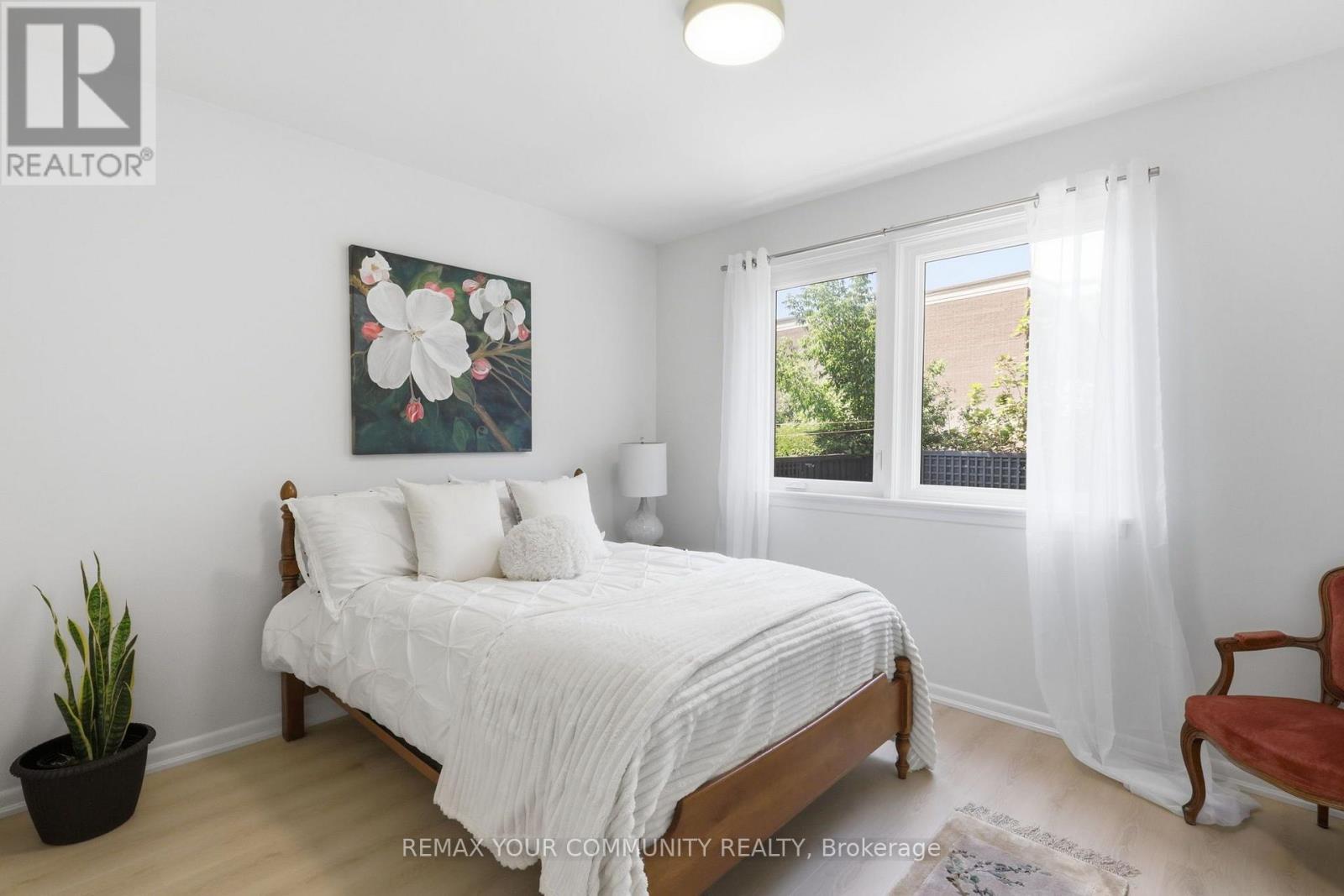 2 Doonaree Drive, Toronto, ON - Indoor Photo Showing Bedroom